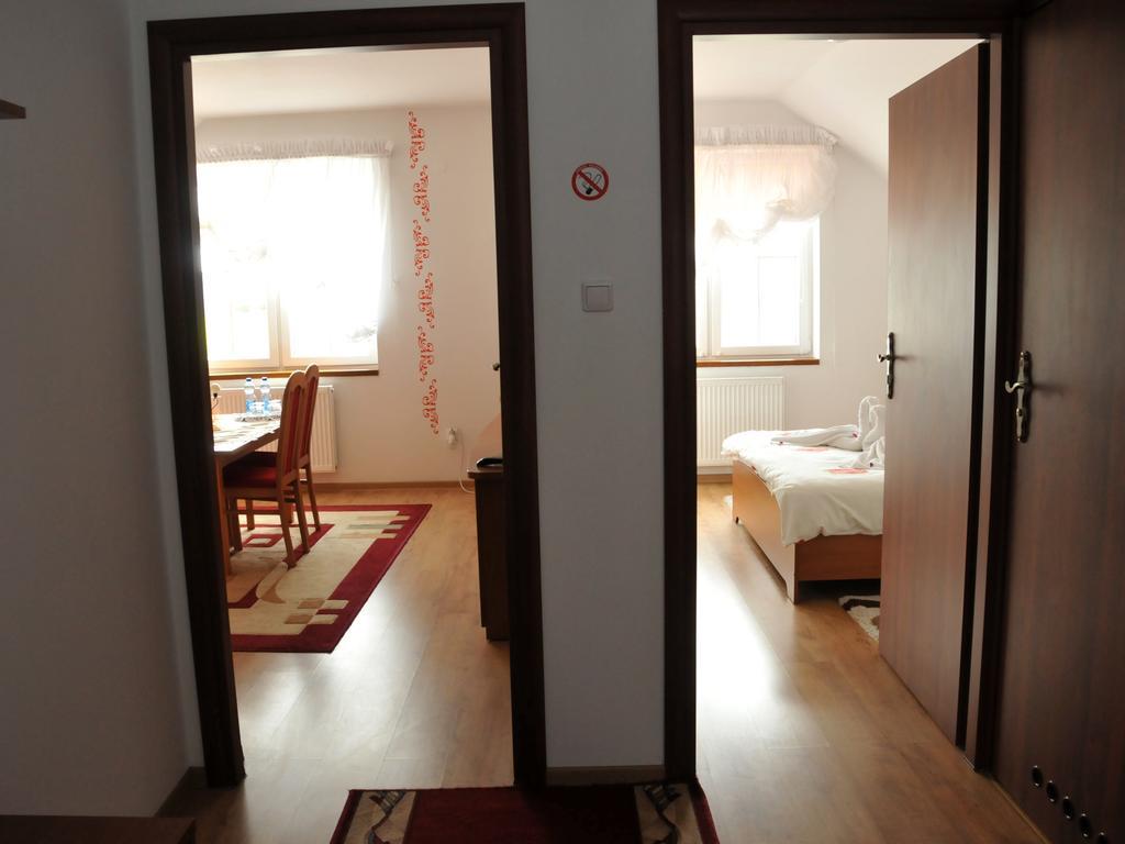 Hotel Restauracja Lorenzo Stopnica Camera foto