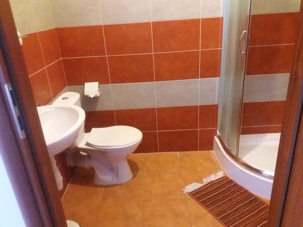 Hotel Restauracja Lorenzo Stopnica Esterno foto