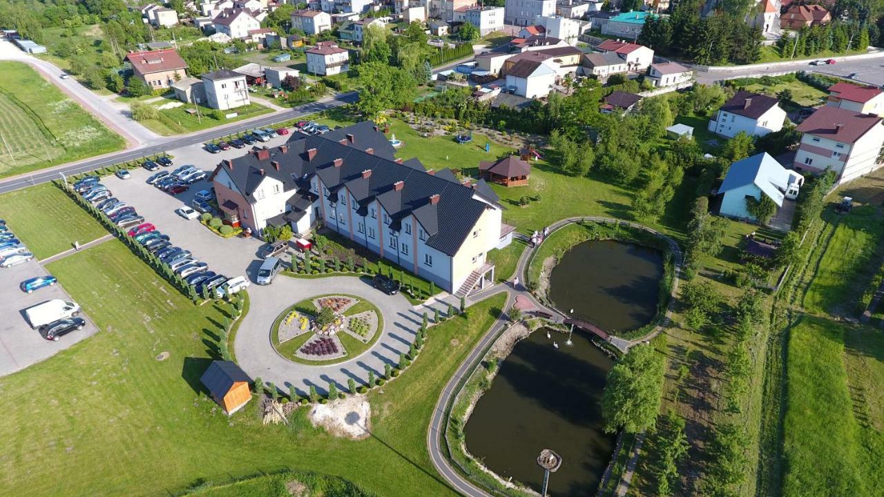 Hotel Restauracja Lorenzo Stopnica Esterno foto